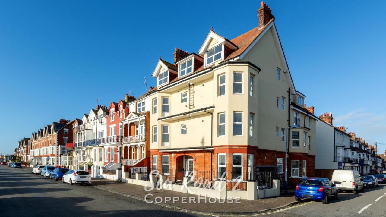 Beautiful Apartments On The Sea Front - Sea Road 2 Felixstowe Eksteriør billede